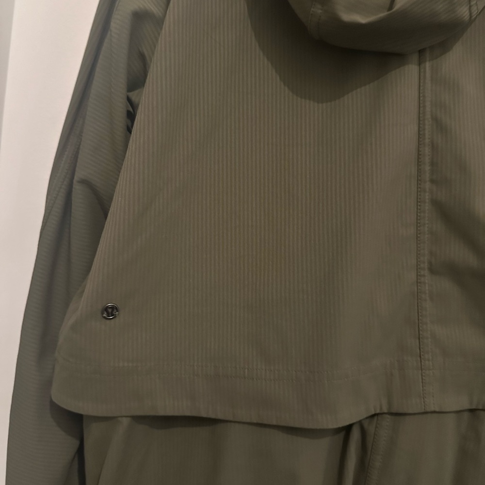 Lululemon Jacket - Picture 3 of 7
